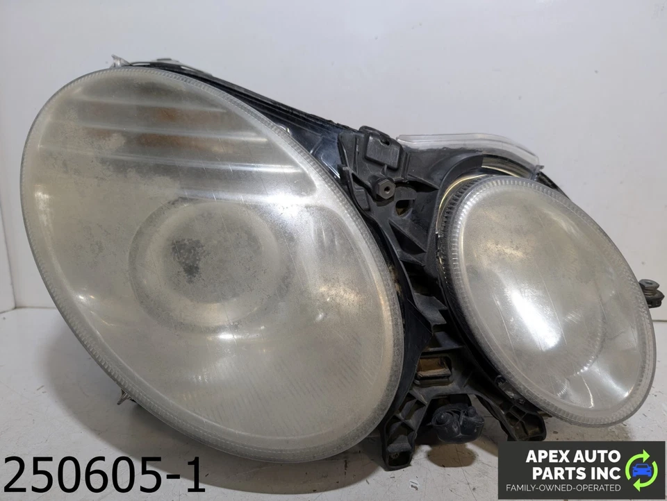 Faro halógeno del lado derecho del pasajero OEM 2007-2009 Mercedes E350 3,5 L Foto 1 de 4
