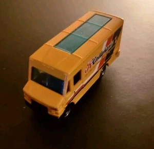 K Callahan's Express Delivery Van 2009 Matchbox Die-cast Van - Picture 1 of 7