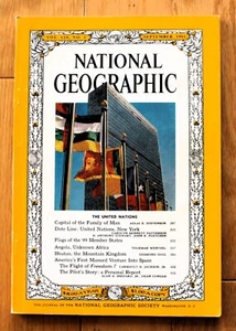 National Geographic septiembre 1961; banderas de la ONU; Angola; Bután; Proyecto Mercurio - Imagen 1 de 21