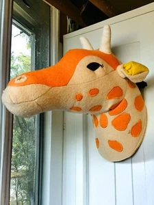 "Jirafa montaje en pared Pillowfort felpa (3D) 15"" lanzamiento objetivo nuevo con etiquetas" - Imagen 1 de 4