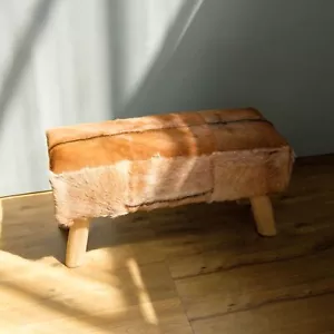 WOHNFREUDEN SItzbanl aus Fell und Teakholz Fellbank 80 x 37 cm Polsterbank - Bild 1 von 3