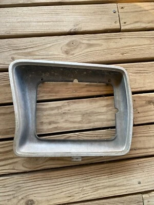 1978 1979 Ford Truck Bronco Square Headlight bezel surround trim LEFT driver's Foto 1 de 4