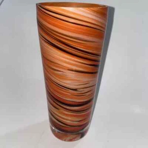 Vintage lebendig orange schwarz mundgeblasen Wirbel 8 x 4" Kunstglas Vase PQ stabil einzigartig sehr cool - Bild 1 von 6