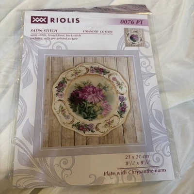 RIOLIS Counted Cross Stitch 0076PT Plate With Chrysanthemums  8 1/4” X 8 1/4” - Image 1 of 2