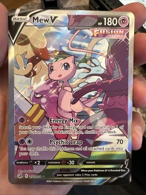 Mew V (Alternate Full Art) 251/264 Swsh08: Fusion Strike Holo - Image 1 of 4