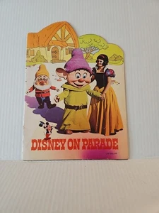 1971 Disney on Parade Snow White and the Seven Dwarfs Vintage Rare Program - Picture 1 of 3