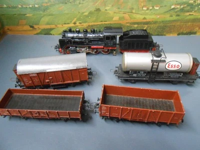 H0 Lokomotiven, Trix Express, Dampflok mit Tender 24 058, + 4 Güterwagen - Bild 1 von 4