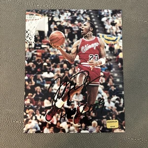 Michael Jordan autographed 8x10 Matte Photo with COA And HOF Inscription Chicago - Picture 1 of 5