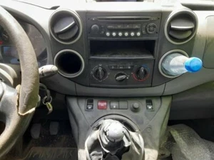 sistema audio radio cd para PEUGEOT PARTNER FURGON 1.6 HDI 16V 2008 1066046 - Imagen 1 de 13