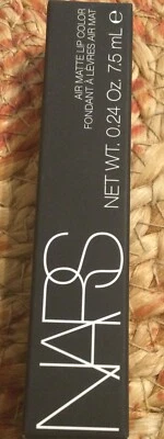 Color de labios mate aire NARS - Burlesque 0,24 oz/7,5 ml Foto 1 de 2