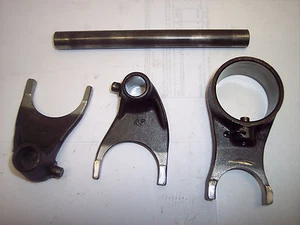 74 76 HONDA CB360 CB 360 CL CJ GEAR SHIFTER SHIFT FORKS - Bild 1 von 2