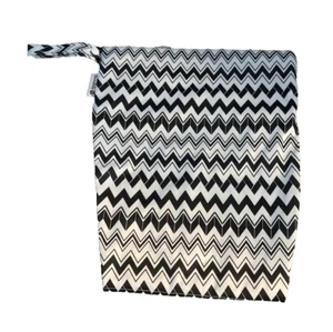 Annababy Cloth Diaper Wet Bag White Black Chevron Print Two Zipper Pockets NWOT - Picture 1 of 11