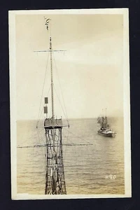Postal RPPC de principios de 1900, mástil de jaula de barco del barco de batalla de la Marina de los Estados Unidos, militar - Imagen 1 de 2