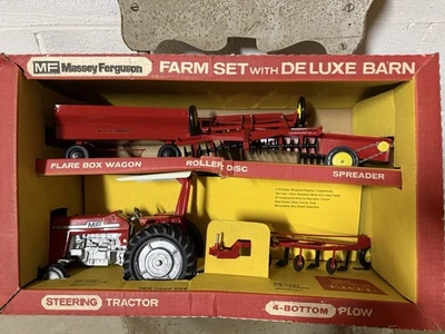 Juego de tractor de granja de juguete Massey Furgeson 275 granero 1:16 Foto 1 de 3