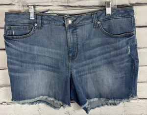 NWT Seven 7 Women's Size 16 Blue Jean 5" Weekend Short Shorts - Picture 1 of 6