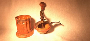 Molinillo de café vintage F&B Tre Spade hecho en ITALIA metal y madera original naranja - Imagen 1 de 24