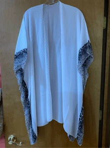 White Kimono #summer - Picture 1 of 5