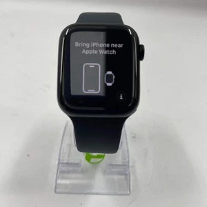 GPS Apple Watch SE 2nd Gen 44MM Midnight Aluminum - Photo 1 sur 7