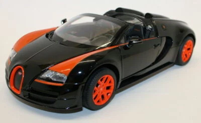 Rastar 1/18 Scale Model 43900 - Bugati Veyron 16.4 Grand Sport Vitesse - Black - Image 1 of 4