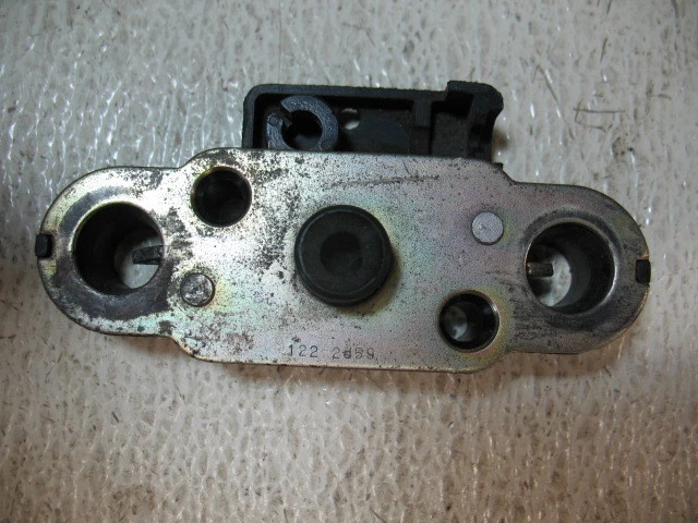 Suzuki Katana 600 2006 pestillo de asiento - buen estado de funcionamiento - listo para usar Foto 1 de 1