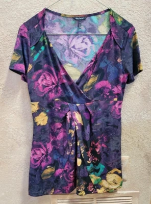 Daisy Fuentes Women's Top Floral Blouse Wrap Front Cap Sleeves SIze S - Image 1 of 4