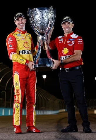 Joey Logano #22 Shell Penzoil NASCAR 2022 Champion 13x19 Gloss Photo Print 66MAR Cover