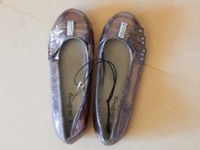 BNWT Older Girls Sz4 Flats - Pumpkin Patch/Miss Understood