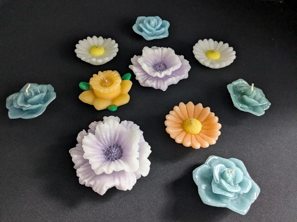 Lote De 10 Velas Flotantes De Colección Rosas, Narcisos, Margaritas e Hisbisco Decoración Ducha Foto 1 de 4