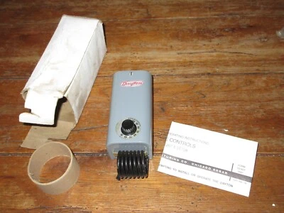 Control de ventilación de calefacción Dayton 2E207 2 etapas SPDT 30/110°F NOS Foto 1 de 4