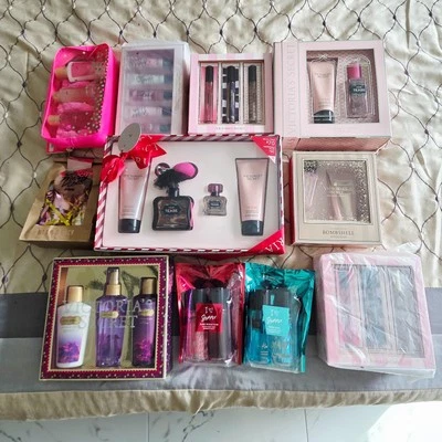 VICTORIA'S SECRET CHRISTMAS VALENTINE BIRTHDAY GIFT SET YOU PICK  RARE NIB - Image 1 of 2