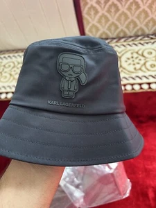 KARL LAGERFELD Cappello Karl Lagerfeld in nylon con Il Logo Applicato. - Foto 1 di 7