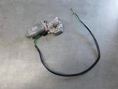 W126 380SEL 420SEL 500SEL 560SEL 300SDL  WINDOW MOTOR  RIGHT REAR  0130821036 - Image 1 of 4