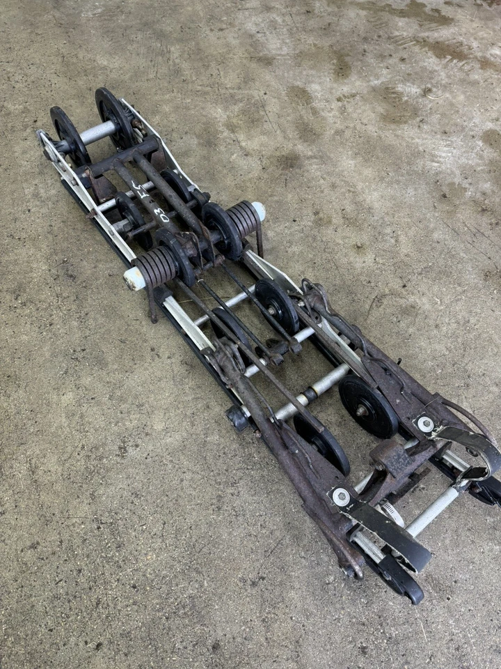 03 04 Patín de suspensión Arctic Cat 128" Firecat Sabercat F5 F6 F7 600 700 7997-307 Foto 1 de 4