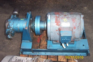 ELEKTROMOTOR mit HYDRAULIKPUMPE-ELEKTRO-MOTOR-380 V-HYDRAULIK-PUMPE - Bild 1 von 5