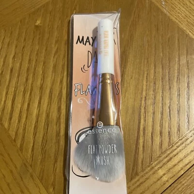Essence Flat Powder Brush S - Image 1 of 2