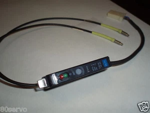 KEYENCE FIBER OPTIC AMPLIFIER & SENSOR FS-T1 & FU-77 - Picture 1 of 6