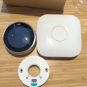 Google Nest Learning 3rd Gen Thermostat - Stainless Steel - UK VERSION +HEATLINK - Picture 1 of 4