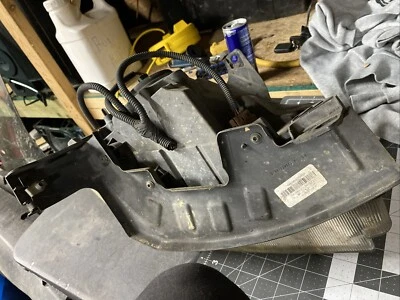 04 Ford Freestyle Left  headlamp headlight — 第 1/4 张图片