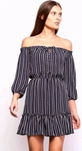 Abito BB Dakota Off The Shoulder blu navy bianco righe donna taglia S nuovo con etichette $98 - Foto 1 di 6
