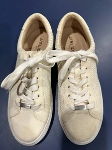 J/SLIDES WOMEN'S IVORY LEATHER SNEAKERS SIZE 7M GREAT CONDITION BEST PRICE EBAY - Picture 1 of 7