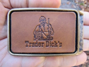 De colección TRADER DICK'S Hebilla de Cinturón TIKI BAR Pepita Casino Sparks Nevada RARO EN MUY BUENA CONDICIÓN+ - Imagen 1 de 4