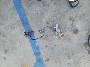2007 SUBARU IMPREZA WRX STI CLUTCH MASTER AND SLEVE CYLINDER OEM - Picture 1 of 3