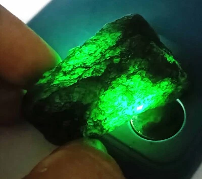 Natural Translucent 350Ct Colombian Green Emerald Rough Loose Gemstone 25S  - image 1 of 4