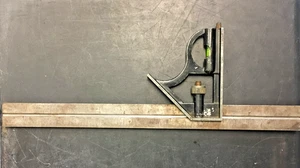 REGLA AJUSTABLE 12" CON NIVEL, ALEMANIA OCCIDENTAL, VINTAGE - Imagen 1 de 3