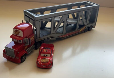Carros Disney Pixar Mack Hauler e Lightning McQueen 95 - Imagem 1 de 4