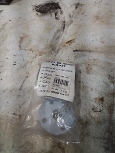 1970-1972 CHEVELLE EL CAMINO HOOD PIN SET YEAR ONE HPK100 - Bild 1 von 2