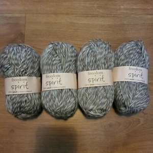 FREEDOM 100% WOLLE GARNKNÄUEL von TWILLEYS STAMFORD 50g x 4 Doppelstrick Farbton 522 - Bild 1 von 4
