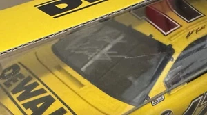 2007 Matt Kenseth SIGNED Dewalt Motorsports Authentics car - Picture 1 of 4