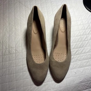 Evolve Slip On Court Round Toe Suede Block Heel Work Shoes Pumps Dress Shoe S-9M - Picture 1 of 10