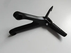Suzuki GSX R 33814oz7 L8 L9 Original Rearset Pillion Rear Left - Picture 1 of 1